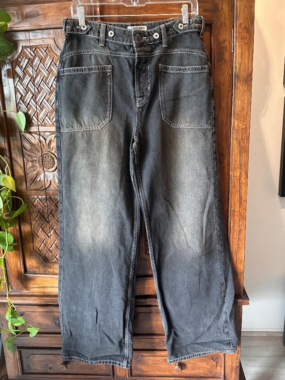FREE PEOPLE WIDE LEG JEANS - 28